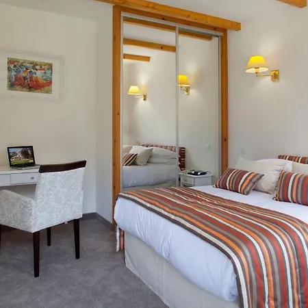 Hotell Les Prateaux 3*