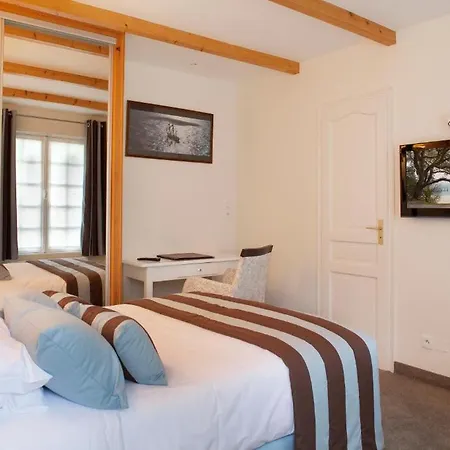 Hotell Les Prateaux 3*