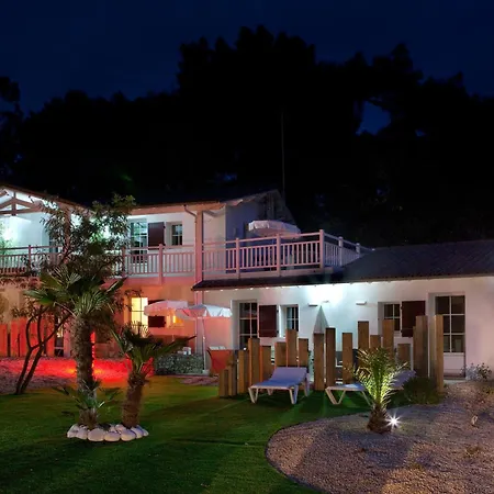 Hotell Les Prateaux 3*