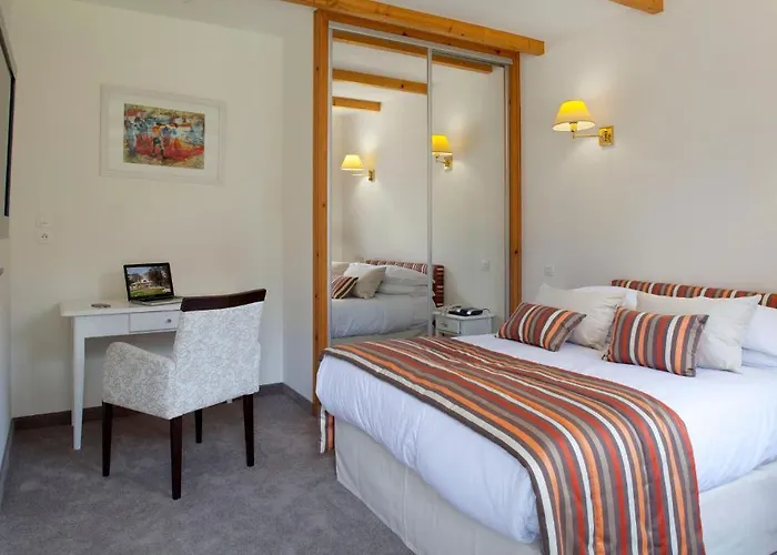 Hotell Les Prateaux 3*